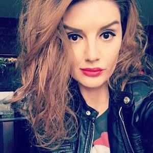 Meet your Posher, Victoria